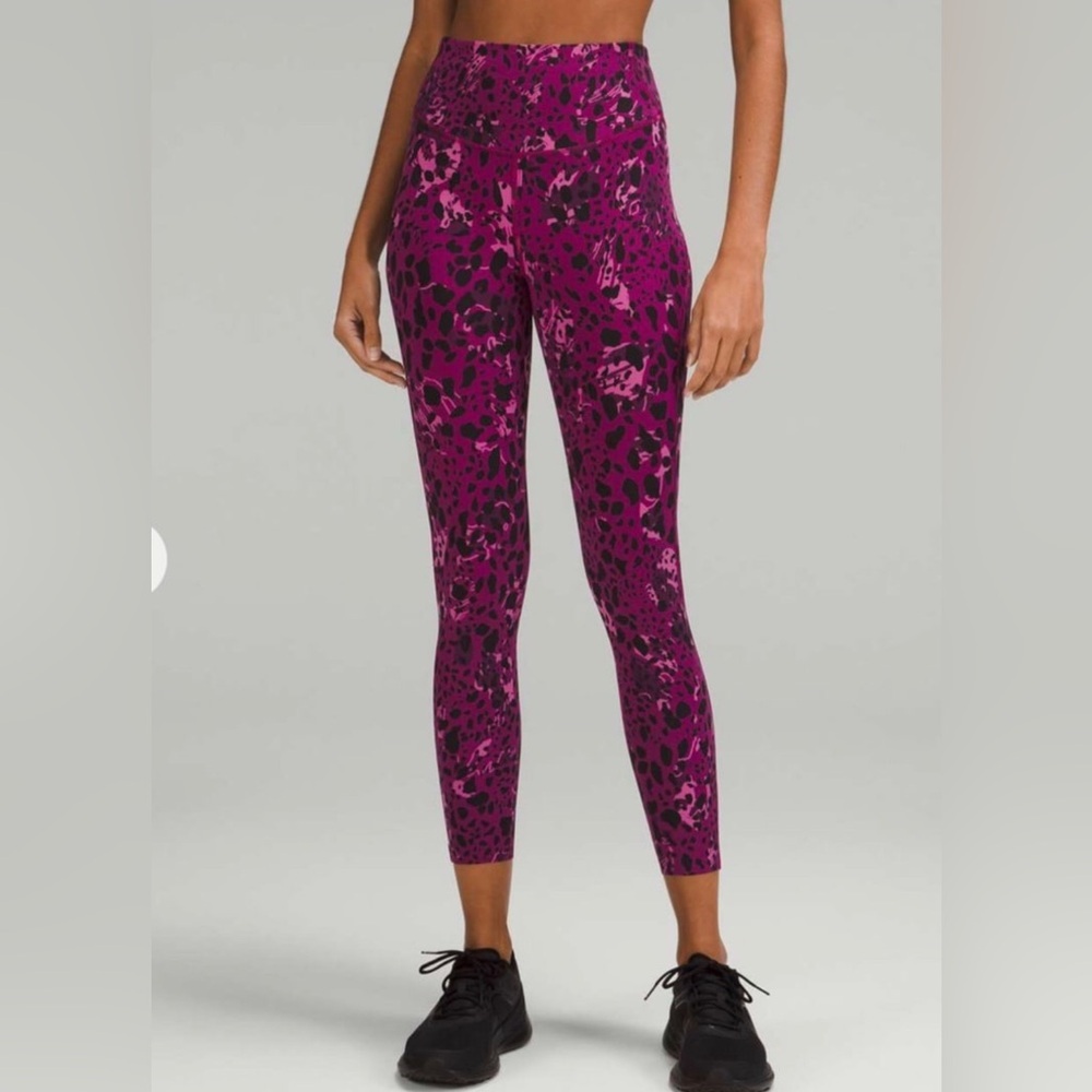 Lululemon Base Pace High-Rise Tight Leggings Magenta Pink Black Leopard- SZ 2 - Picture 3 of 13